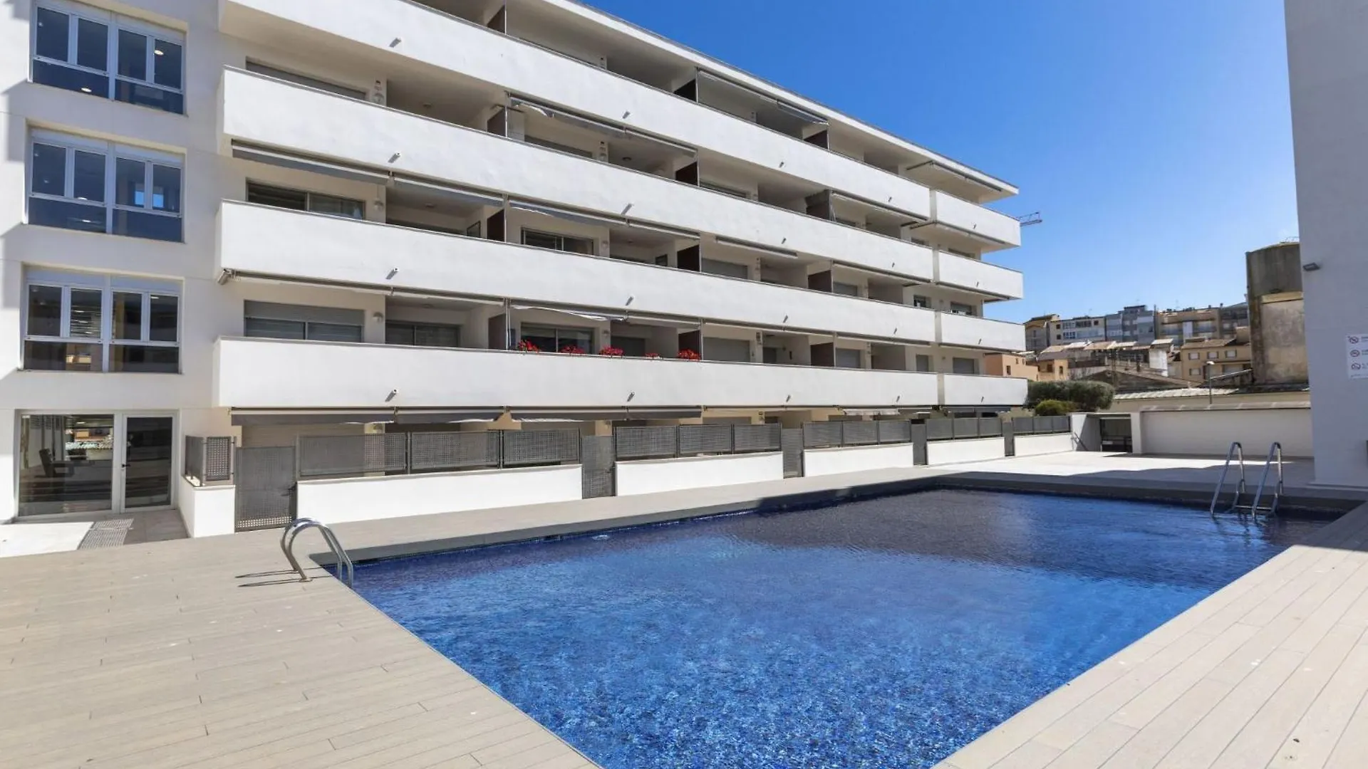 Apartment La Vela By Interhome contacts